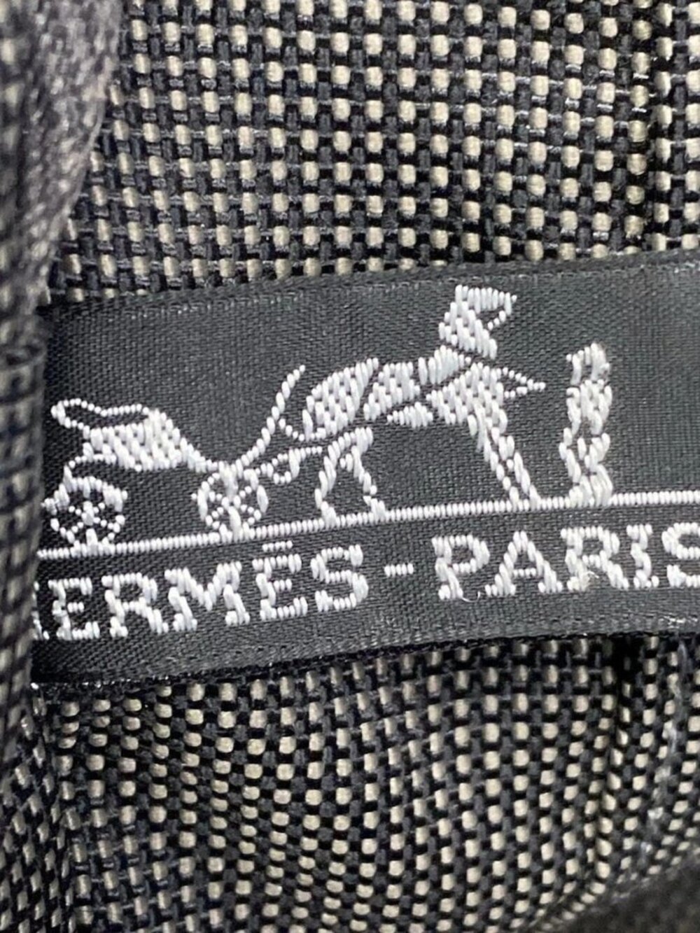 HERMES Her Line Tote MM Gray Polyamide Polyester Tote Bag - Picture 9 of 13